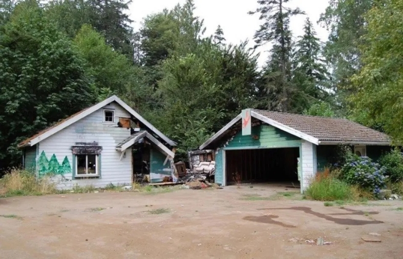 Once a luxury, now abandoned house stars