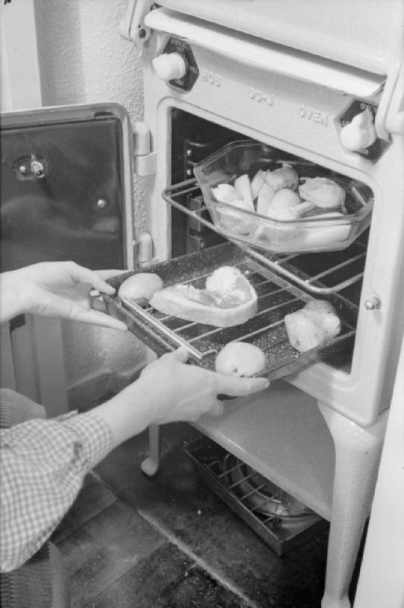 One day in the life of an Englishwoman in 1941