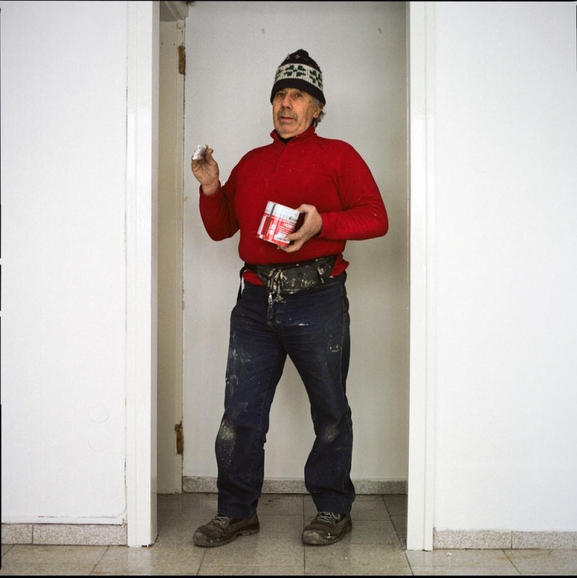 Ordinary Italians through the eyes of an Italian Ordinary Italians through the eyes of an Italian