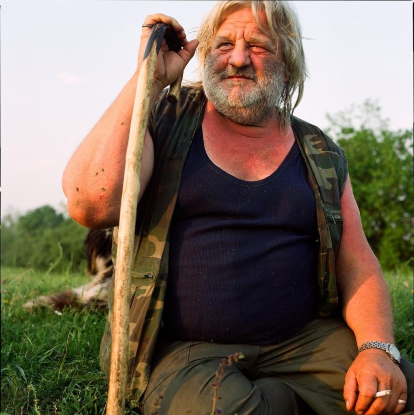 Ordinary Italians through the eyes of an Italian Ordinary Italians through the eyes of an Italian