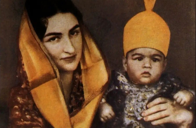 Pagar una deuda con un hijo y una carrera en la corte: cómo vivían las nodrizas en diferentes épocas Pagar una deuda con un hijo y una carrera en la corte: cómo vivían las nodrizas en diferentes épocas