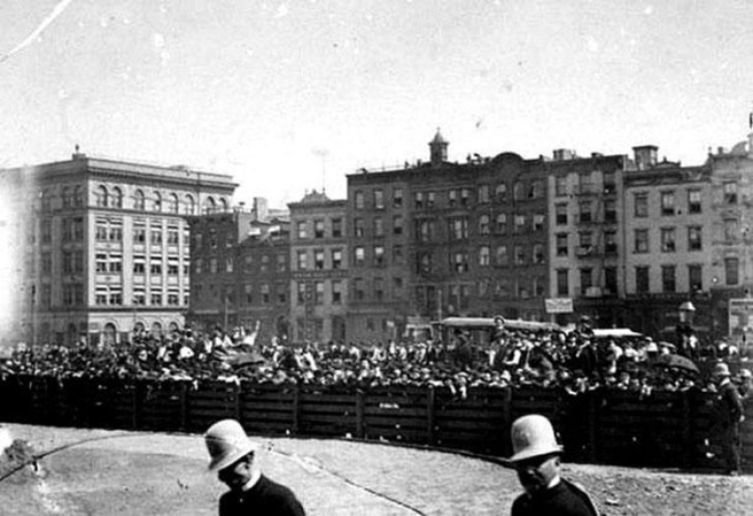 Pages of life of ordinary and poor Americans in New York of the XIX century