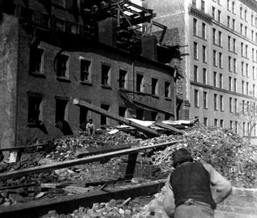 Pages of life of ordinary and poor Americans in New York of the XIX century