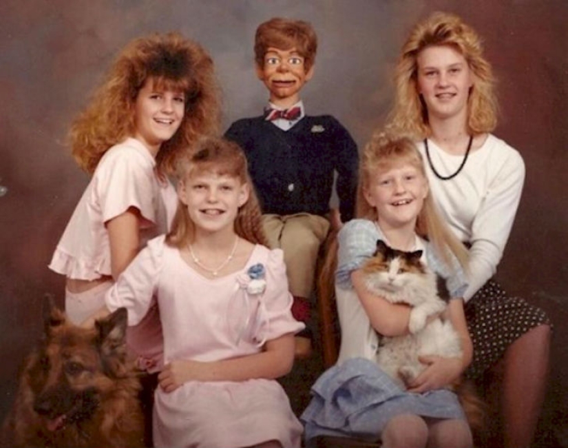 Painfully ridiculous family photos