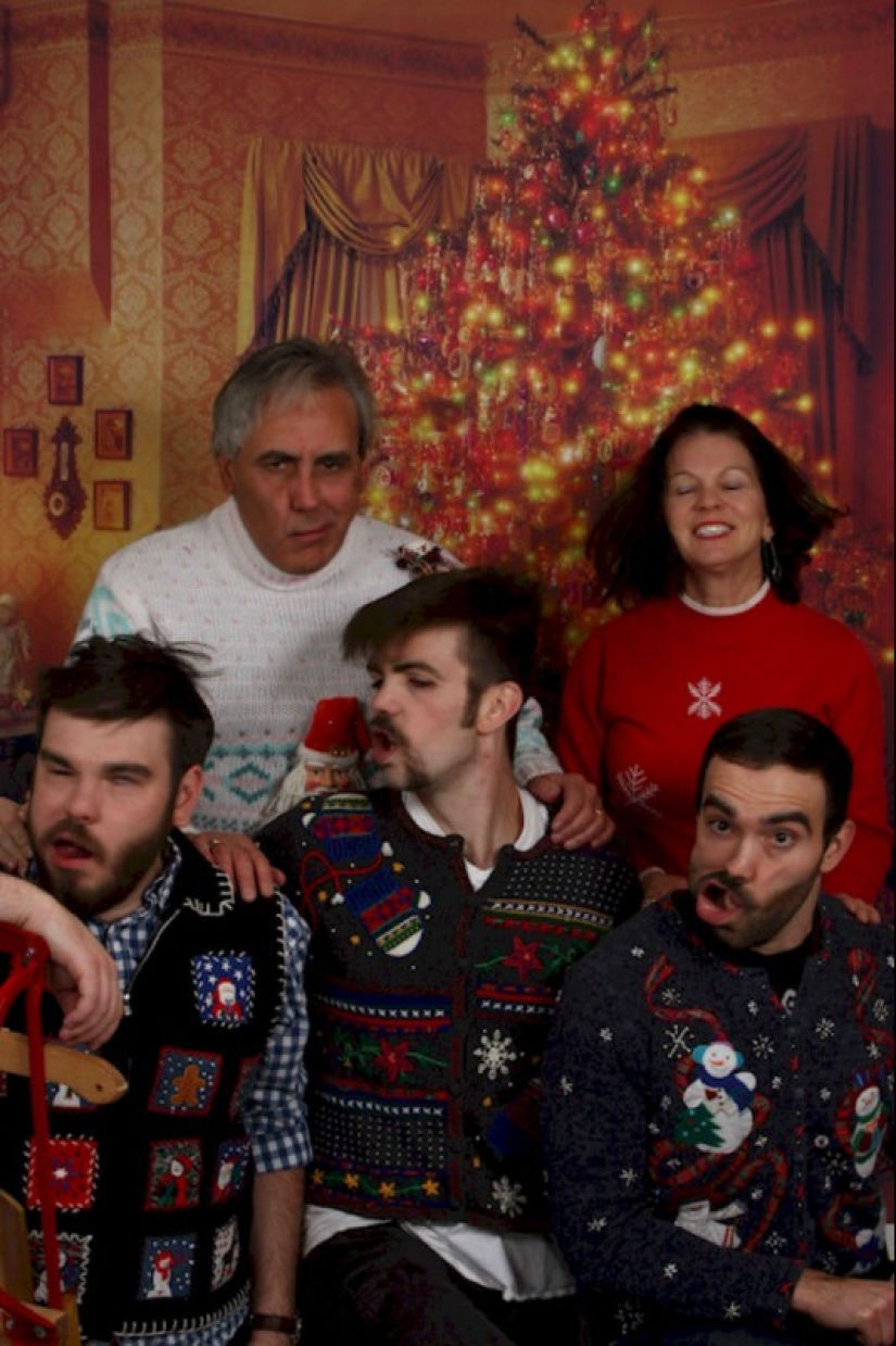 Painfully ridiculous family photos