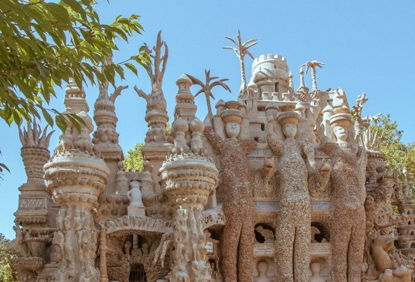 Palacio del Cartero Francés Palacio del Cartero Francés