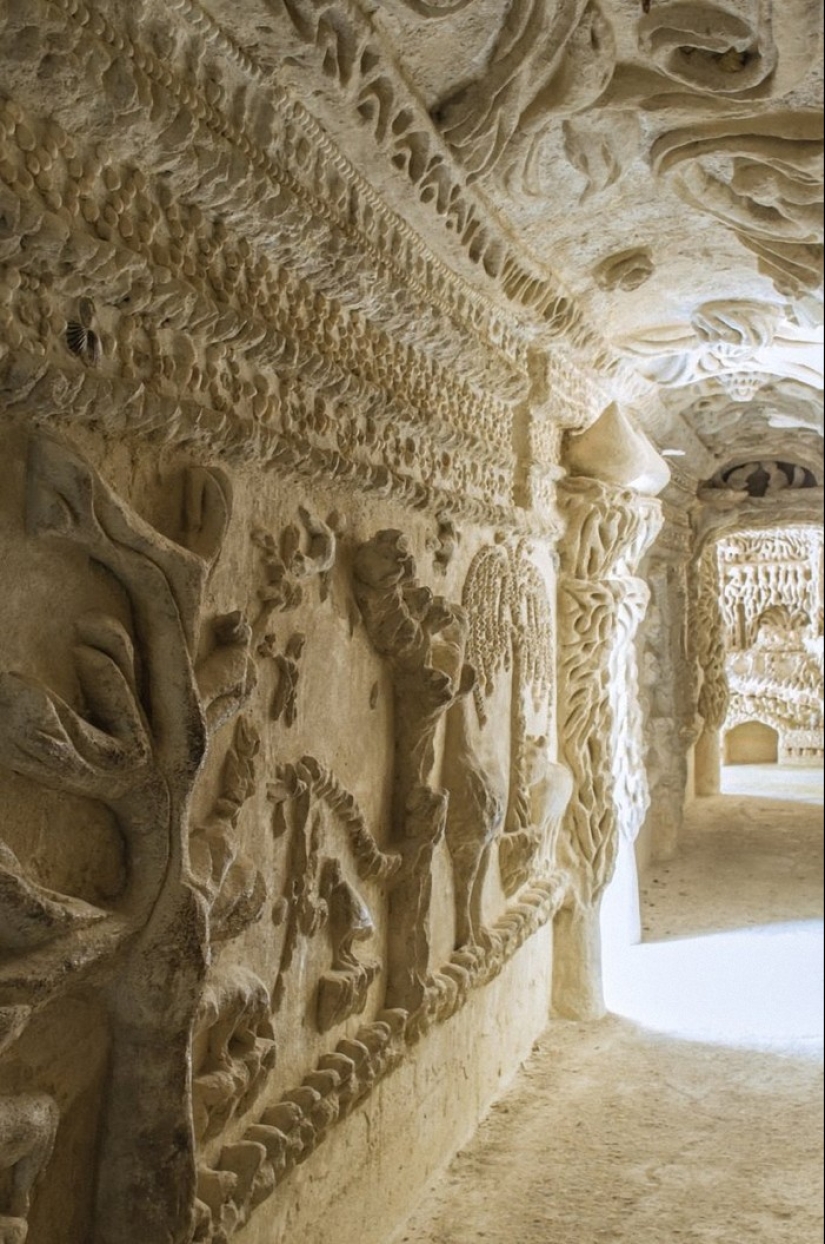 Palacio del Cartero Francés Palacio del Cartero Francés