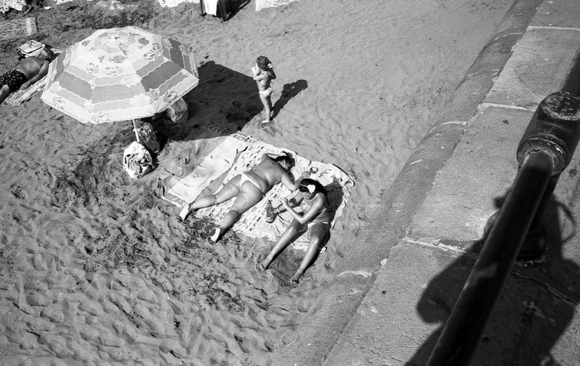 Paradise inhabited by devils: all the vices of St. Naples through the lens of Robbie McIntosh Paradise inhabited by devils: all the vices of St. Naples through the lens of Robbie McIntosh