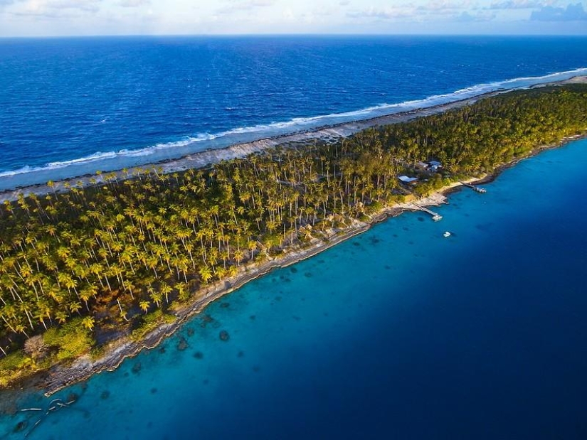 Paraíso polinesio desde la altura de una cometa