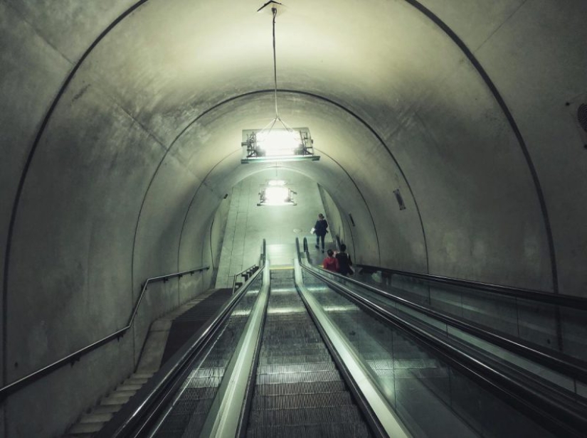 Paris at night — French photographer Loic Le Coeur takes stunning pictures on his phone Paris at night — French photographer Loic Le Coeur takes stunning pictures on his phone