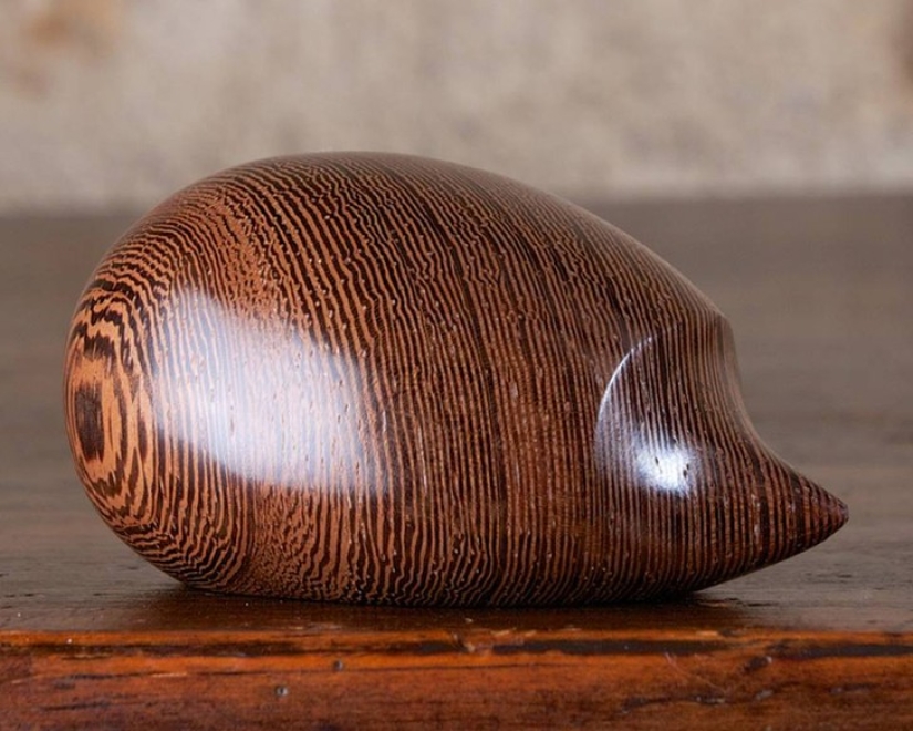 Perfect minimalism: cute animals, striking in its elegance