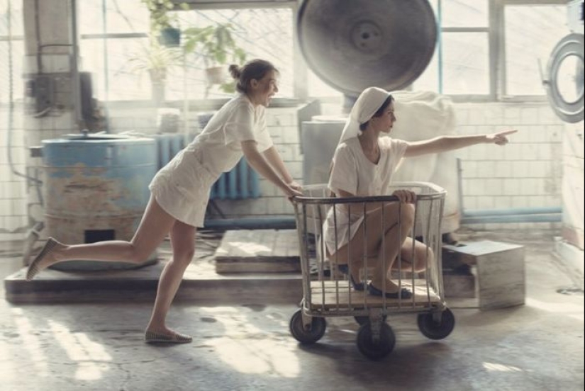 Photo shoot of naughty laundresses by a Ukrainian artist Photo shoot of naughty laundresses by a Ukrainian artist