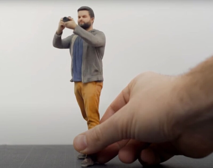 Photographer has turned into a 3D thumbnail to see the world in new ways