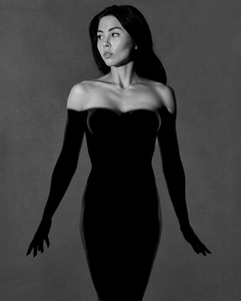 Plays of light and shadow in the works of the master of female erotic portraiture Nicholas Freeman Plays of light and shadow in the works of the master of female erotic portraiture Nicholas Freeman