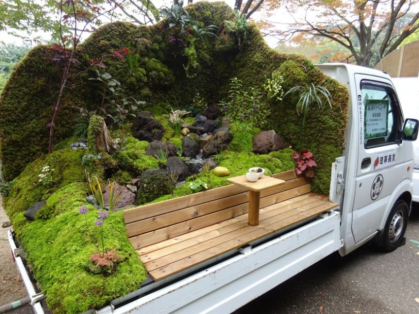 Podría venir sólo en Japón — más cool mobile mini-jardín