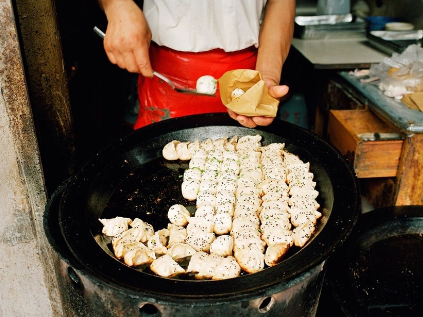 Popular street food in different countries