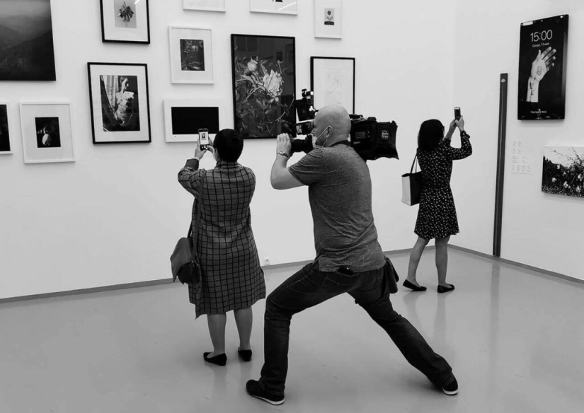 ¿Por qué está prohibida la fotografía con flash en los museos? ¿Por qué está prohibida la fotografía con flash en los museos?