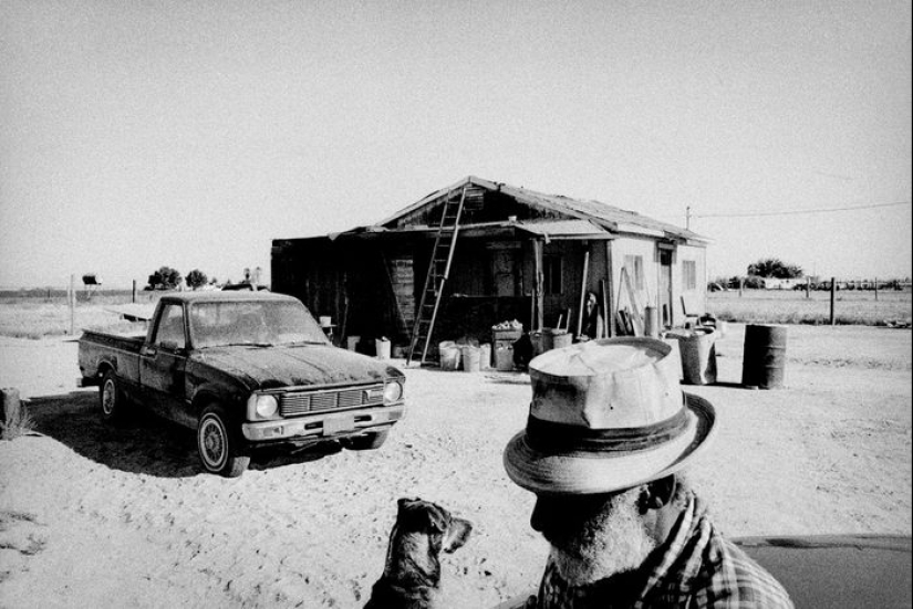 Poverty and vanity: the American Outback in pictures by Matt Black Poverty and vanity: the American Outback in pictures by Matt Black