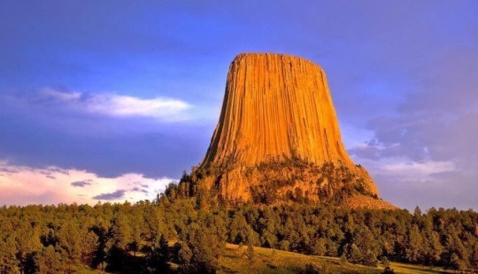 Prisionero de la Torre, o Cómo pasar una semana en la casa del Diablo Prisionero de la Torre, o Cómo pasar una semana en la casa del Diablo