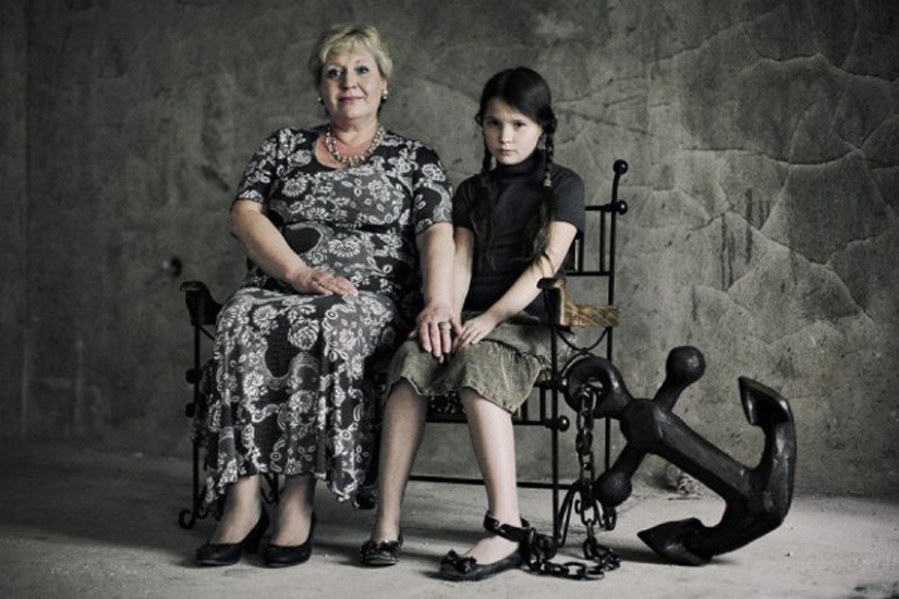 Proyecto fotográfico" El reverso del amor maternal " de Anna Radchenko