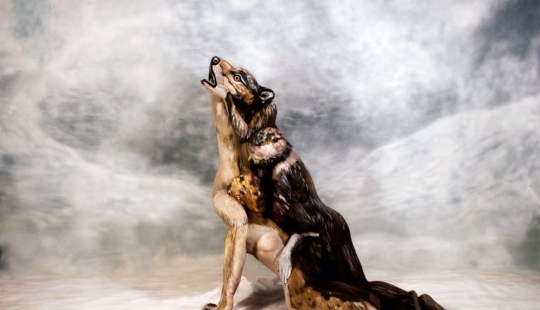 ¿Puedes encontrar tres mujeres desnudas en esta foto de lobo? ¿Puedes encontrar tres mujeres desnudas en esta foto de lobo?