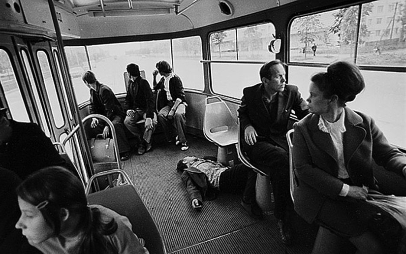 ¿Qué es el “efecto espectador” o por qué una persona queda sin ayuda en una multitud?