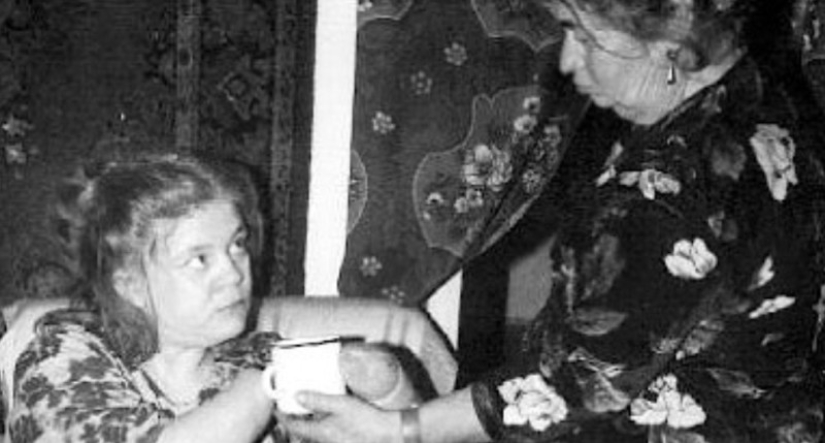 Qué le pasó a Dusya Merzlyakova, a quien su propia madre mantenía encadenada Qué le pasó a Dusya Merzlyakova, a quien su propia madre mantenía encadenada