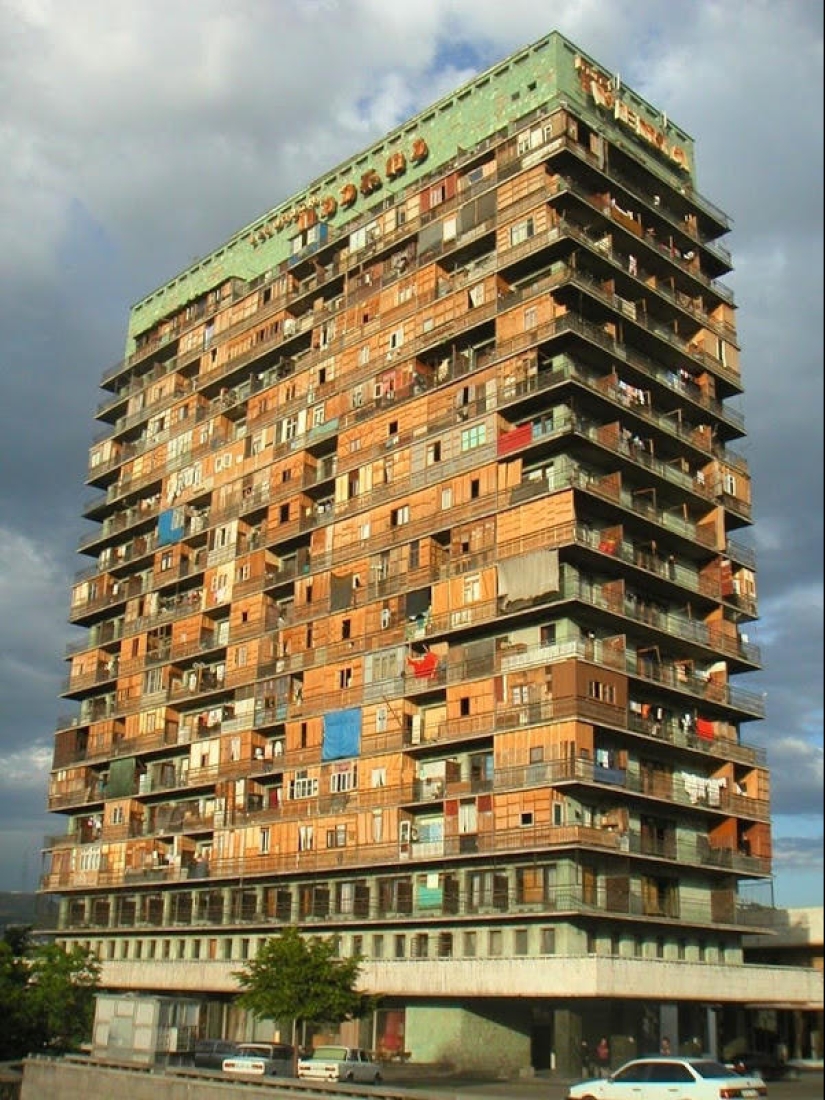 Radisson Blu Iveria - a luxury hotel that was a refugee camp Radisson Blu Iveria - a luxury hotel that was a refugee camp