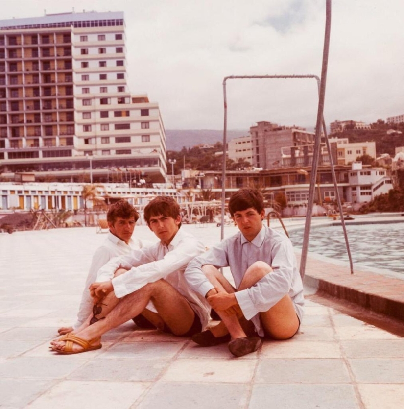Rare shots: cómo descansaban los miembros de The Beatles antes de hacerse famosos Rare shots: cómo descansaban los miembros de The Beatles antes de hacerse famosos