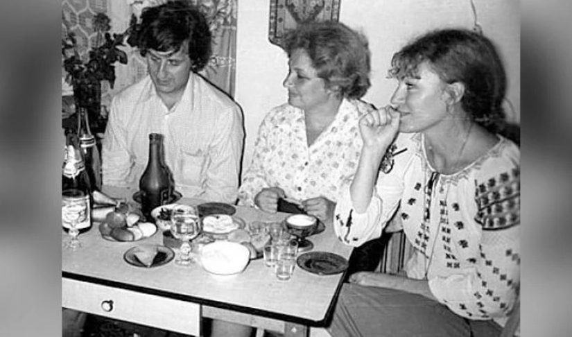 Rare shots of Soviet celebrities during the feast Rare shots of Soviet celebrities during the feast
