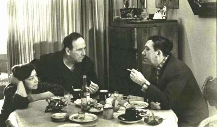 Rare shots of Soviet celebrities during the feast Rare shots of Soviet celebrities during the feast