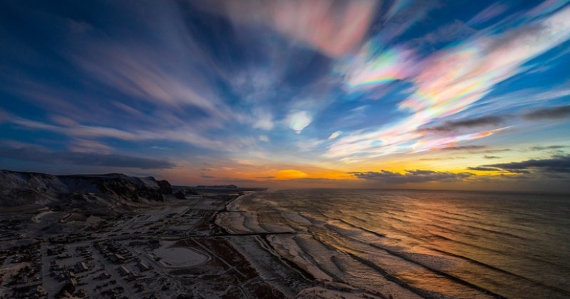 Rare types of winter clouds: what do "pearl" and "mother-of-pearl" clouds look like?