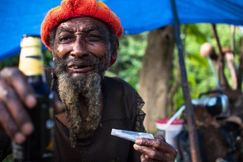 Rastafarianism: what do we know about the religion of God JHA and his followers Rastafarianism: what do we know about the religion of God JHA and his followers