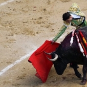 ¿Reaccionan los alcistas al color rojo?