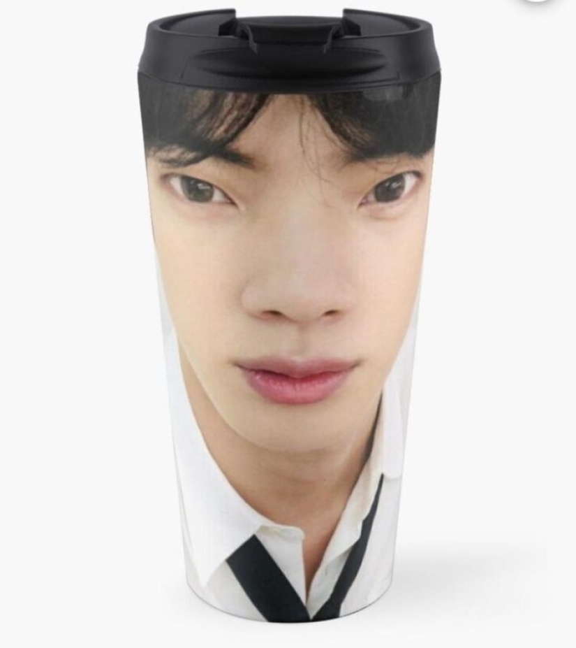 Recreated: 22 creations of armless designers and architects Recreated: 22 creations of armless designers and architects