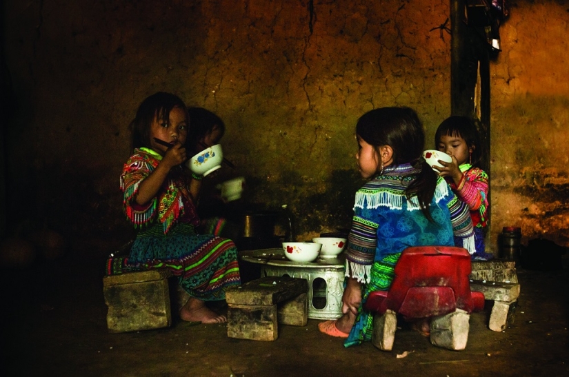 Retratos llamativos de representantes de las tribus del norte de Vietnam