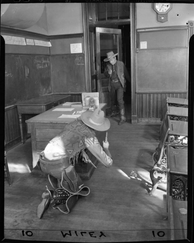 Retro shock: un grotesco de la escena del crimen imágenes de los medios de comunicación 40 años