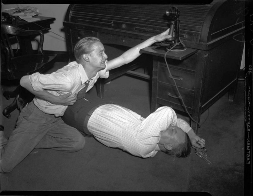 Retro shock: un grotesco de la escena del crimen imágenes de los medios de comunicación 40 años