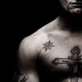 Ringer impale me..., or Why you don't need to decorate yourself with a tattoo with stars