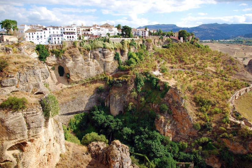 Ronda — la ciudad sobre las rocas y el alma de Andalucía