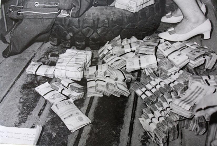 Rostov "Fantomas" : La sangrienta historia de la banda de los hermanos Tolstopyatov Rostov "Fantomas" : La sangrienta historia de la banda de los hermanos Tolstopyatov