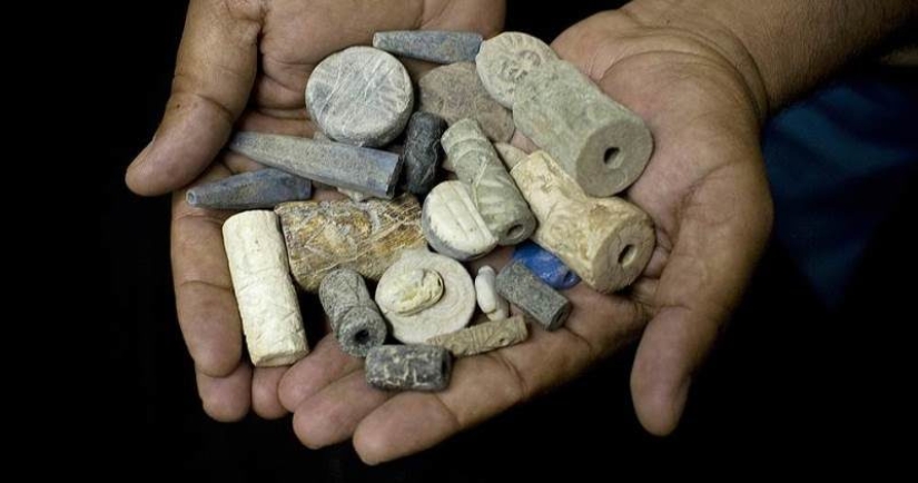 Salt, feathers, shells: the most unusual money in the history of mankind Salt, feathers, shells: the most unusual money in the history of mankind