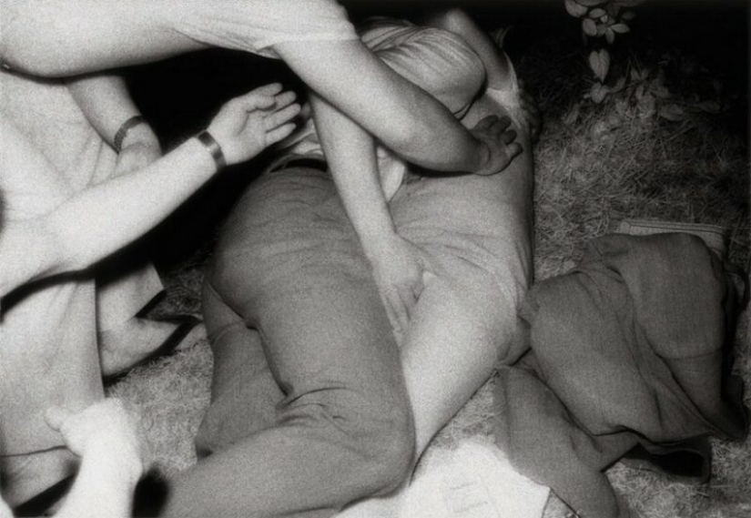 Sex and the City: photos of Kohei Yoshiyuki taken in Tokyo night parks
