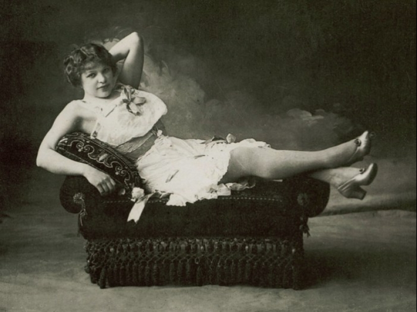 Sex in the Victorian era: slow, sad and rare