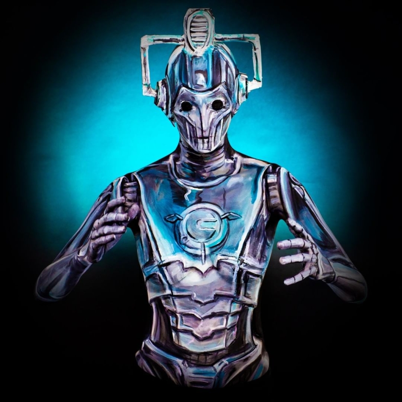 Sexy Kay Pike takes body art to a whole new level Sexy Kay Pike takes body art to a whole new level