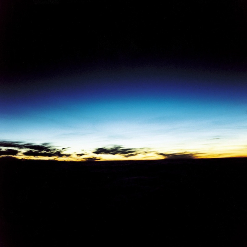 Sobre el suelo: Increíbles vistas desde la cima de Fujiyama Sobre el suelo: Increíbles vistas desde la cima de Fujiyama