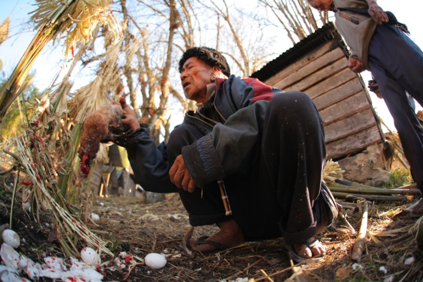 Sons of Death, servants of Kali: the secret sect of the Tug-stranglers Sons of Death, servants of Kali: the secret sect of the Tug-stranglers