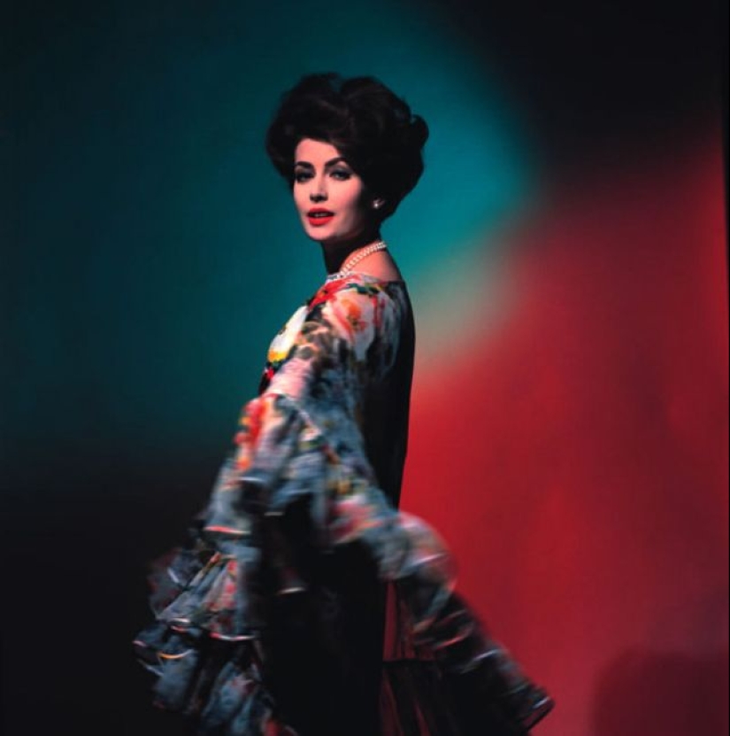 Spectacular fashion photography by Franz Christian Gundlach made in the 50-70-ies Spectacular fashion photography by Franz Christian Gundlach made in the 50-70-ies