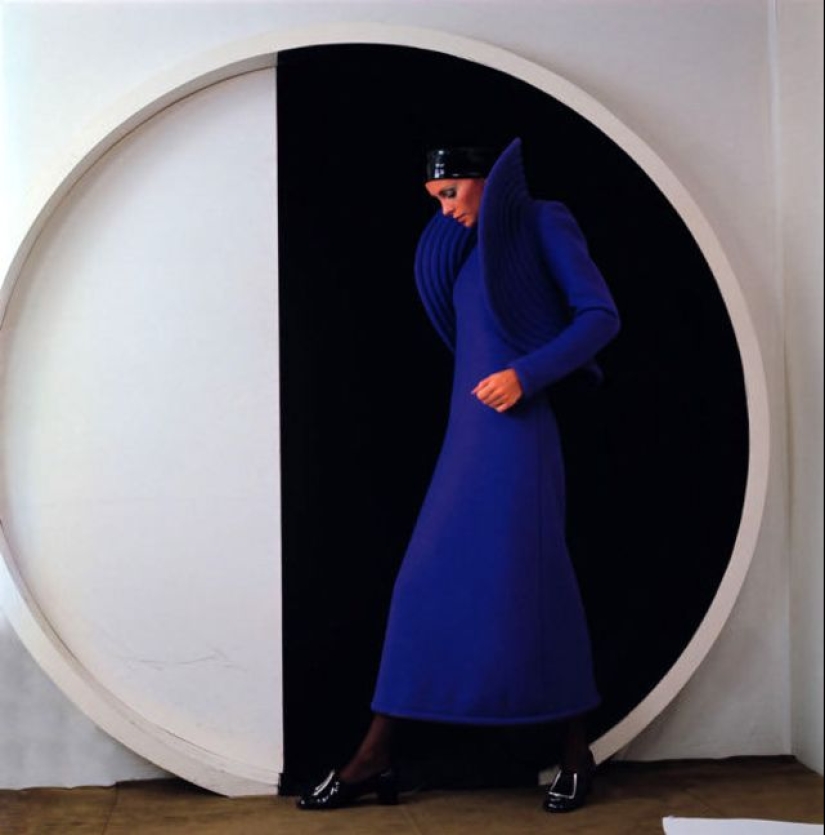 Spectacular fashion photography by Franz Christian Gundlach made in the 50-70-ies Spectacular fashion photography by Franz Christian Gundlach made in the 50-70-ies