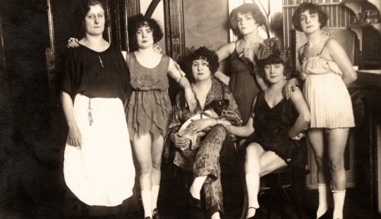 "Spinning houses", "chorus girls" and other features of selling love in the Russian Empire "Spinning houses", "chorus girls" and other features of selling love in the Russian Empire